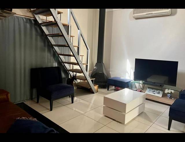 3 BEDROOM TOWNHOUSE FOR SALE IN HEUWELSIG ESTATE